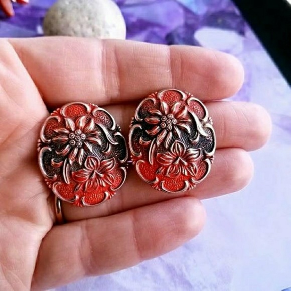 Vintage West Germany clip earrings red flowers clipon western - Picture 2 of 6